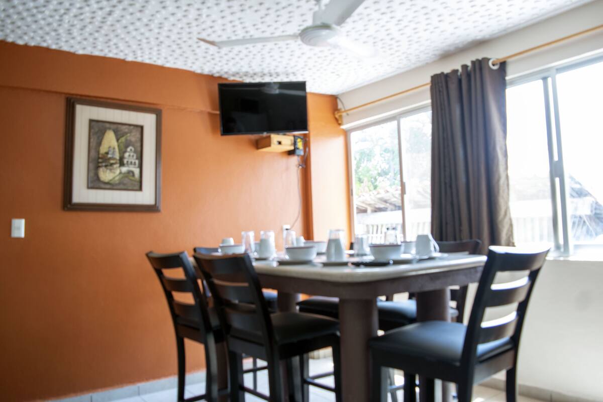 Basic Apartment | In-room dining