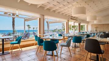 2 Restaurants, Frühstück, Mittagessen, Abendessen, mediterrane Küche