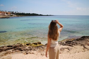 Beach nearby, beach shuttle, sun loungers - AluaSoul Menorca Hotel - Adults Only (Sant Lluis)