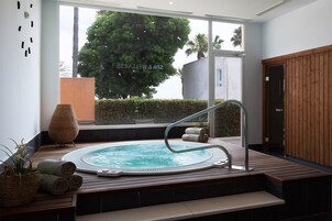 Sauna, bañera de hidromasaje, tratamientos corporales 