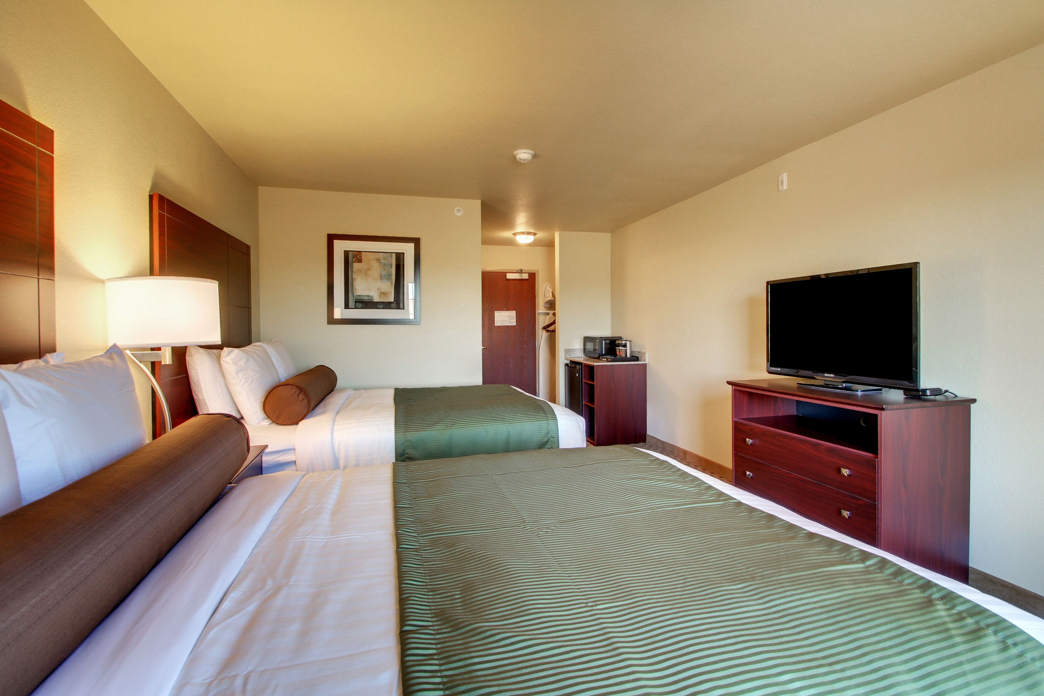 premium bedding, in-room safe, desk, iron/ironing board