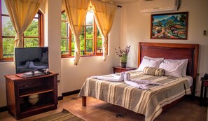 Premium bedding, in-room safe, desk, free WiFi