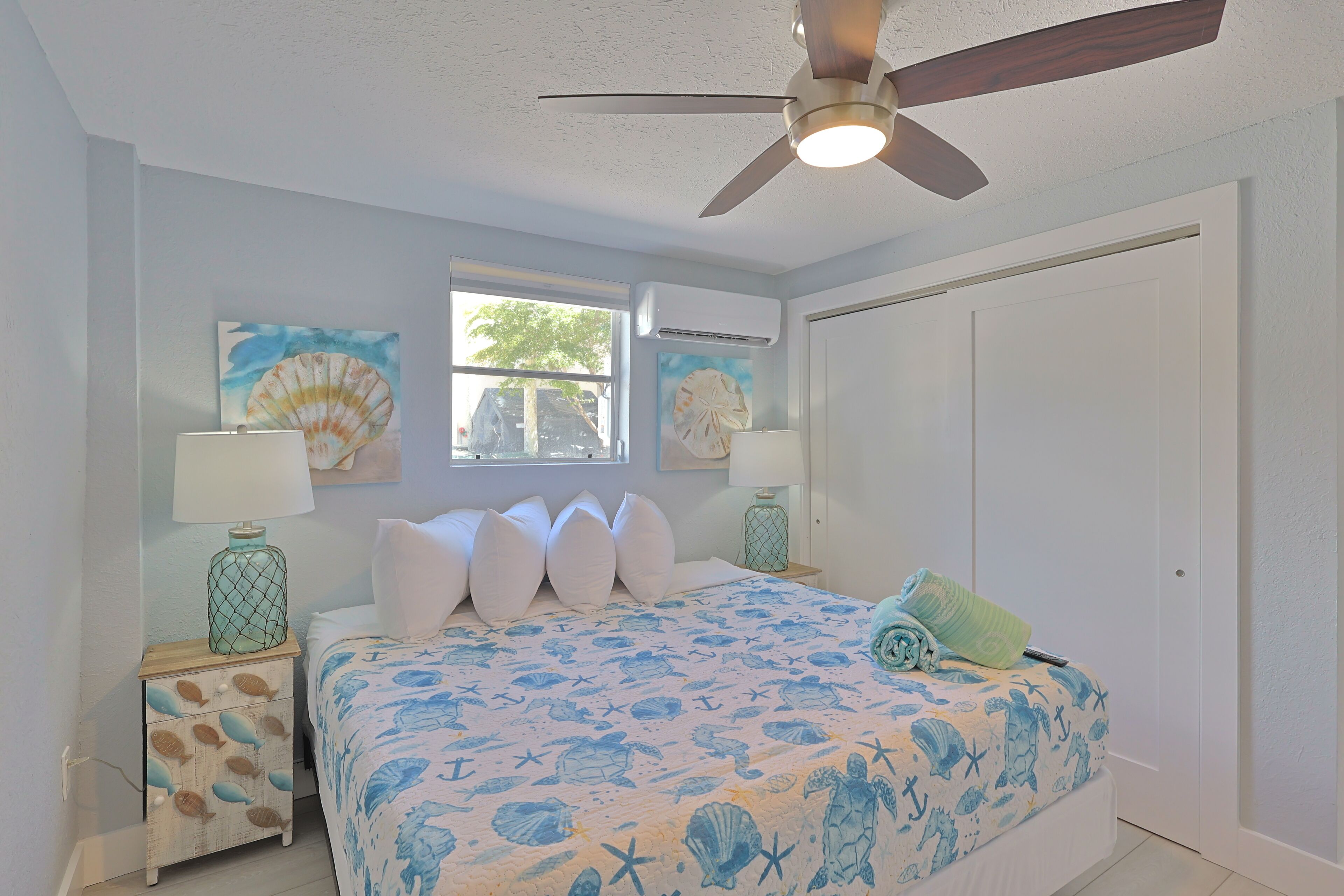 高級平房, 1 張特大雙人床 | 高級寢具、記憶棉床墊、獨特設計、獨特裝修