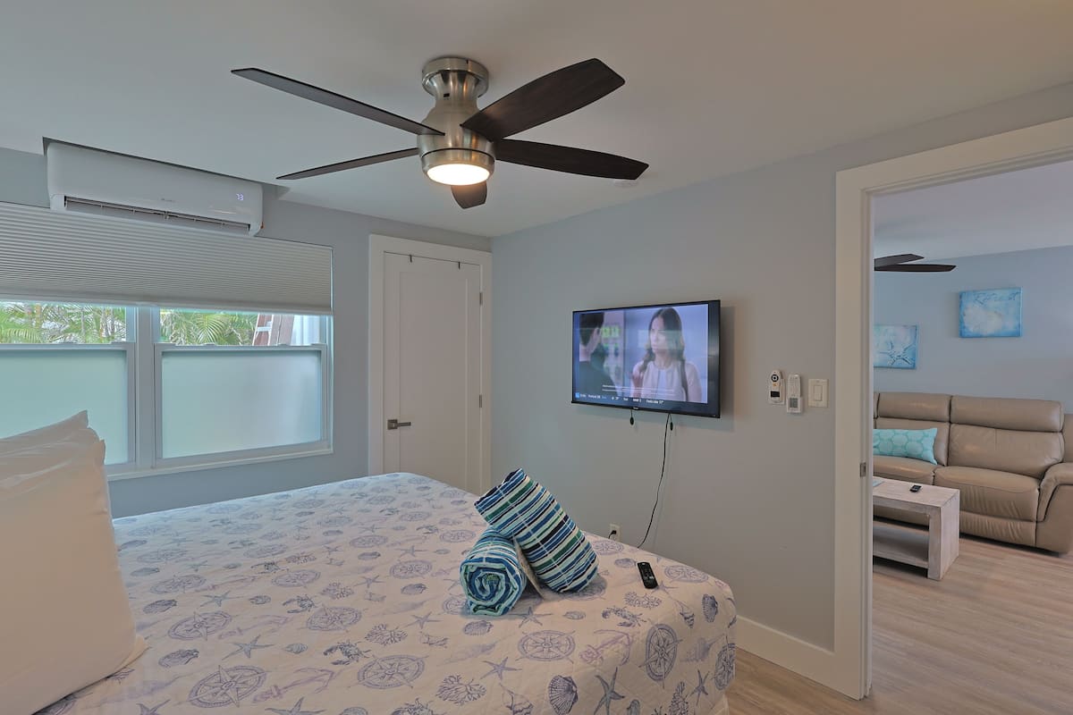 The Haven, 1 King Bedroom 1 Bath | Premium bedding, memory foam beds, individually decorated