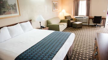 Deluxe Suite, 1 King Bed, Refrigerator & Microwave | Desk, blackout drapes, free WiFi, bed sheets