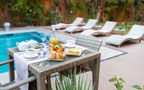 Breakfast, lunch and dinner served - Hivernage Secret Suites & Garden (Marrakech)