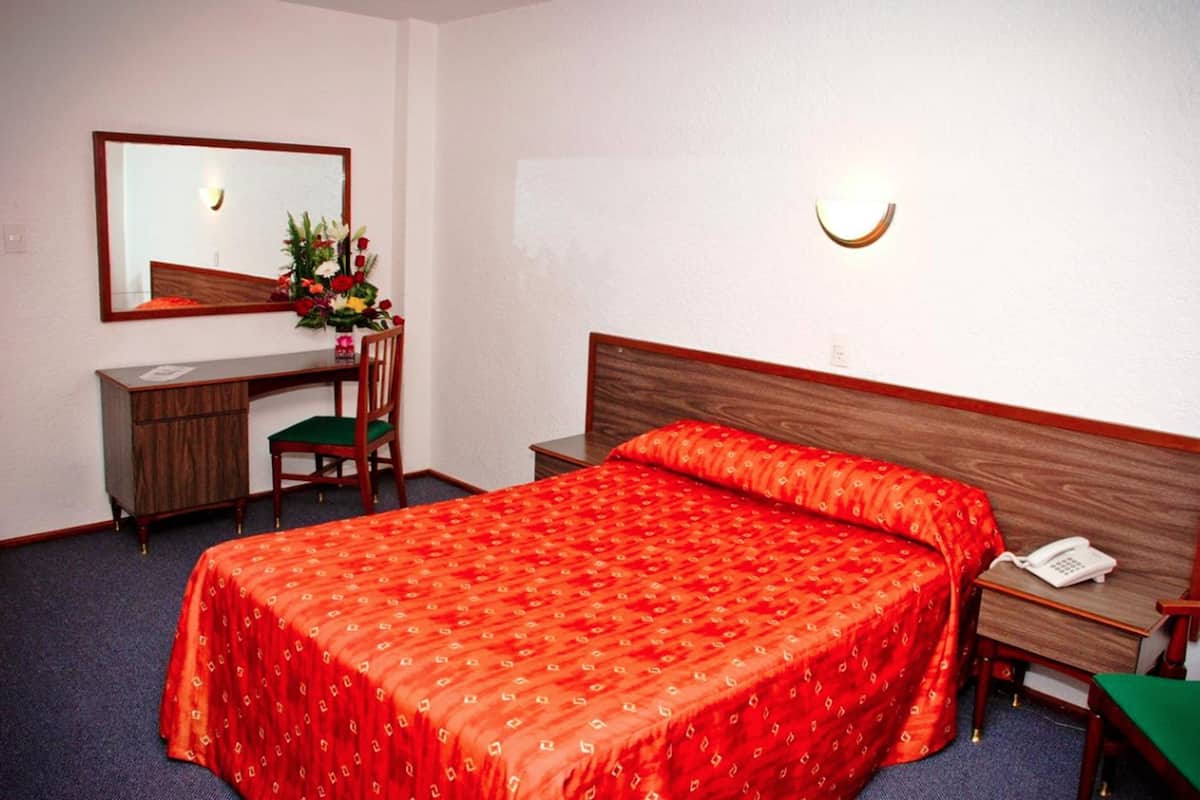 Superior Single Room, 1 Double Bed | Desk
