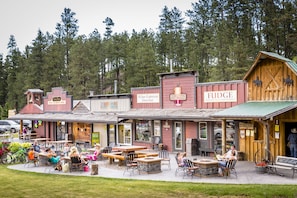 BBQ/picnic area