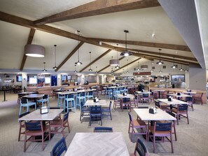 2 restaurants, breakfast served