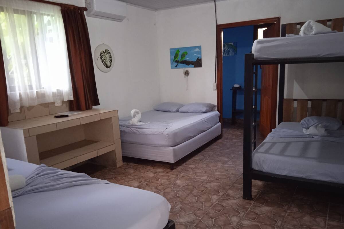 Standard Quadruple Room | Desk, free WiFi, bed sheets