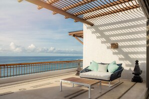 Marquis Presidential Suite | Terrace/patio