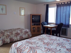 Triple Room, Multiple Beds - Ocean Avenue Inn (Westport)