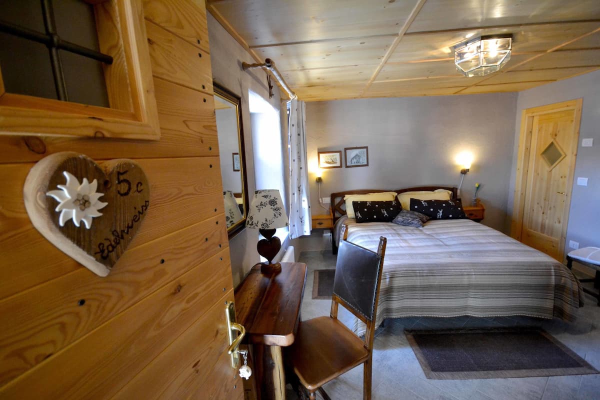 Double Room | Premium bedding, down comforters, memory foam beds, desk
