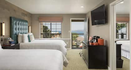 Wave Street Inn