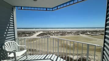 Beach/ocean view