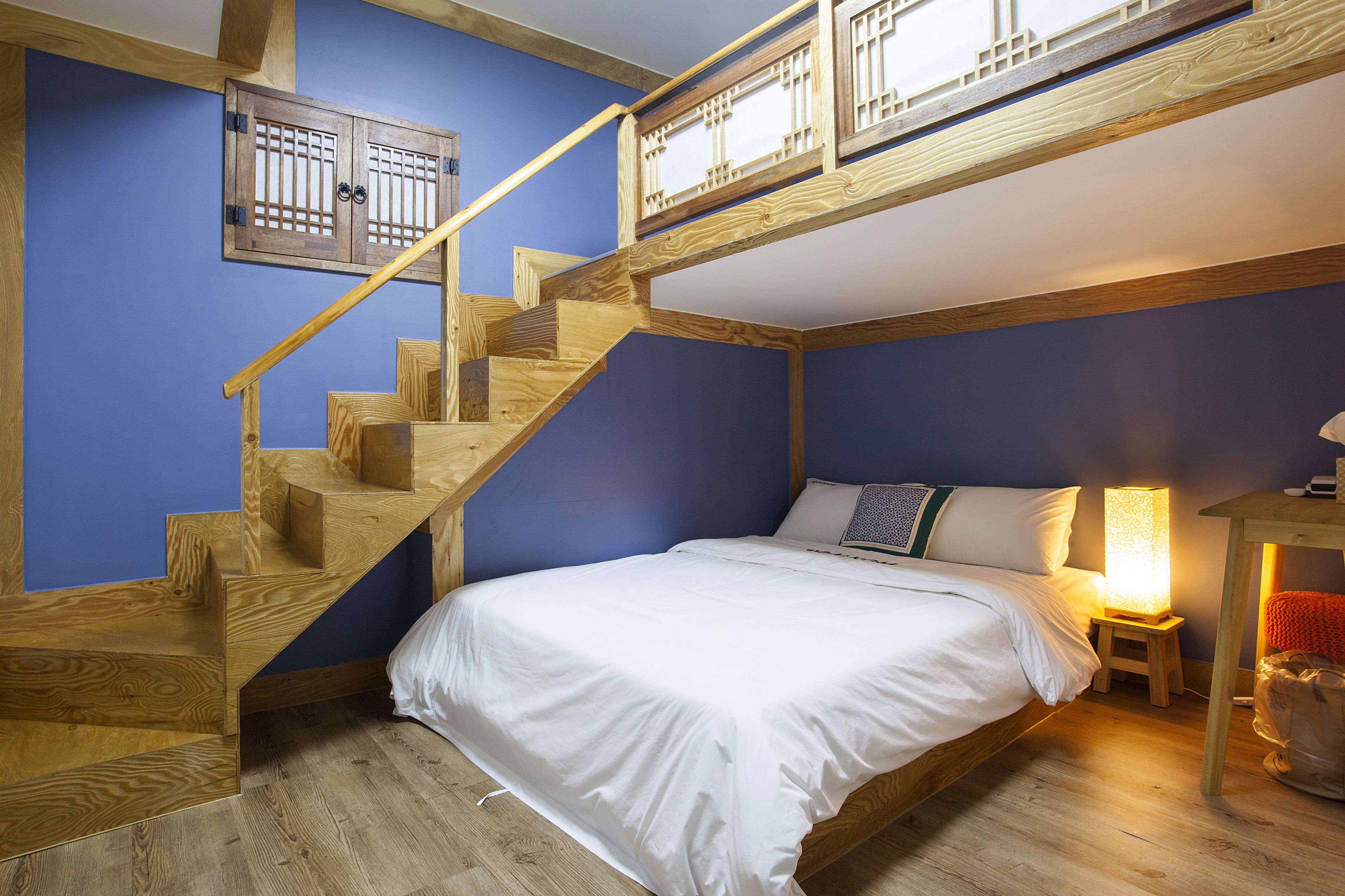 Deluxe-Dreibettzimmer | Schreibtisch, Bügeleisen/Bügelbrett, kostenloses WLAN