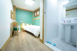 スタンダード シングルルーム | デスク、アイロン / アイロン台、WiFi (無料)