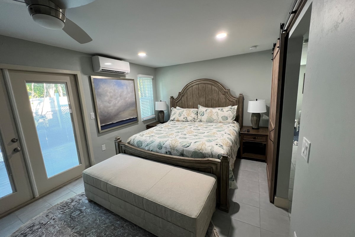 Signature Suite, 1 Bedroom, Kitchen (Captain's Cottage) | Premium bedding, individually decorated, individually furnished