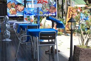 Lunch and dinner served, Thai cuisine - Karon Sea Side (Karon)