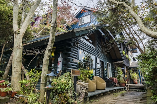 Cingjing Hanging Garden