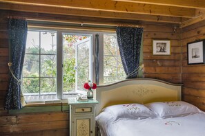 Klassieke tweepersoonskamer, 1 tweepersoonsbed | Een bureau, gratis wifi