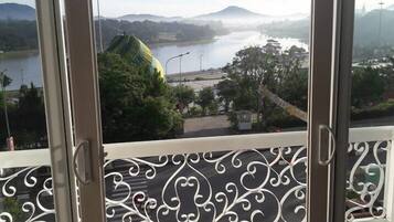 Superior Triple Room | Lake view