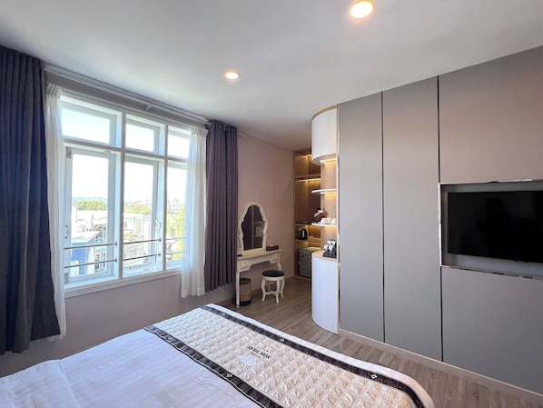 View from property - Ngoc Phat Dalat Hotel (Da Lat)