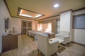 Deluxe Twin | Premium bedding, desk, blackout curtains, soundproofing - Incheon Airport Hotel Zeumes (Incheon)