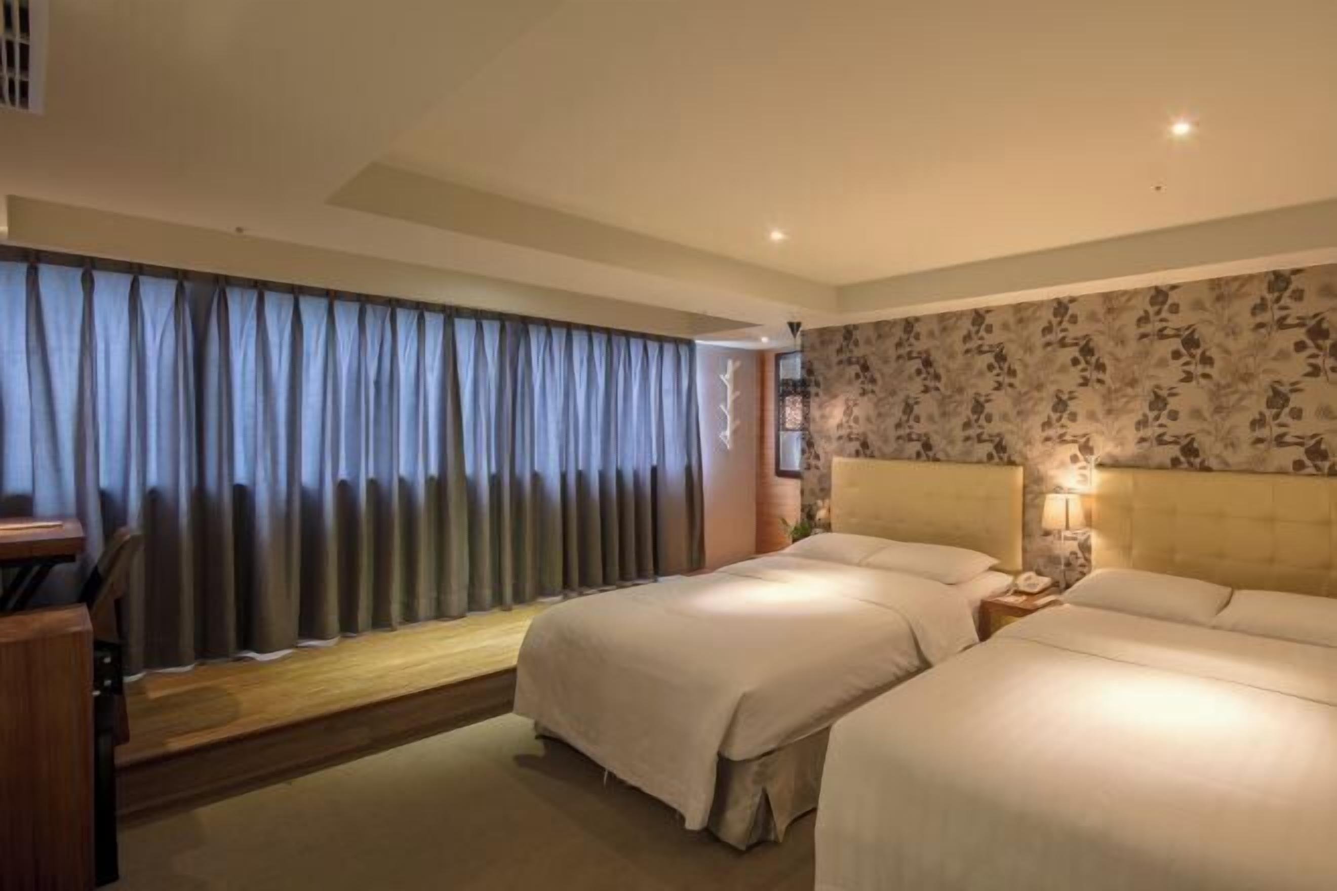 Literie de qualité supérieure, coffres-forts dans les chambres, bureau