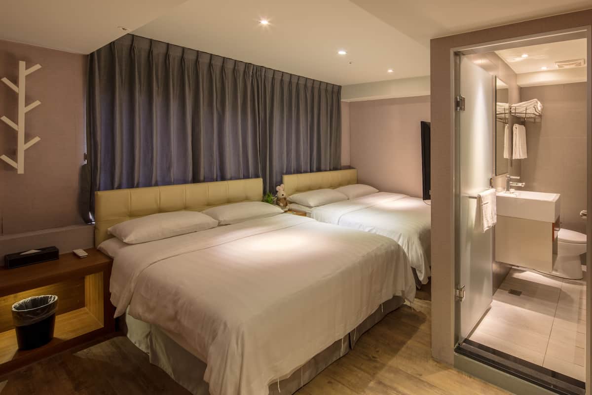 Luxury Double or Twin Room, 1 Bedroom | Premium bedding, in-room safe, desk, soundproofing