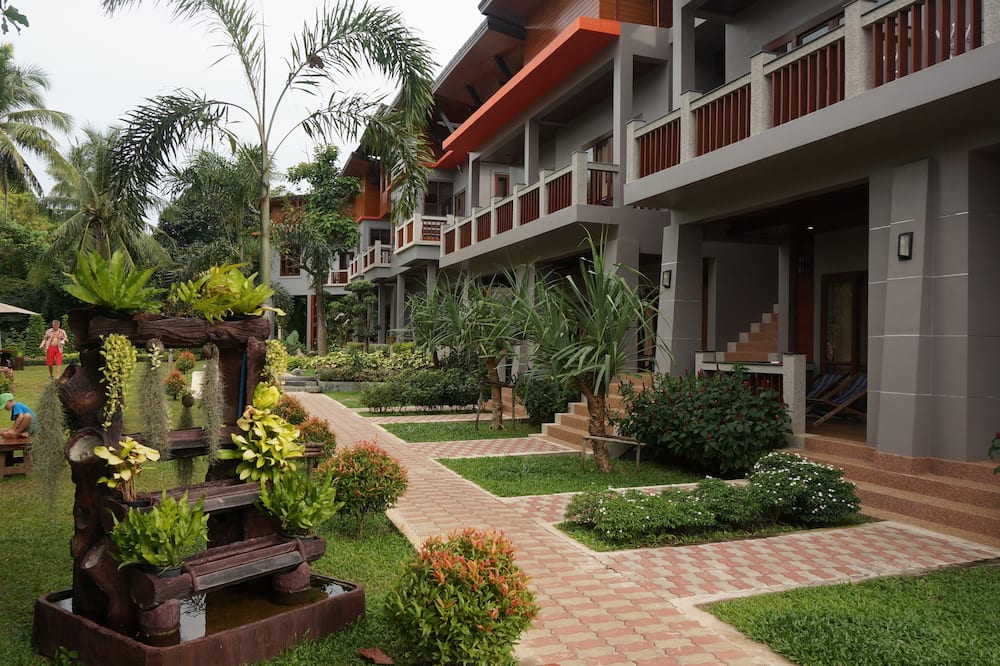 Lanta Intanin Resort