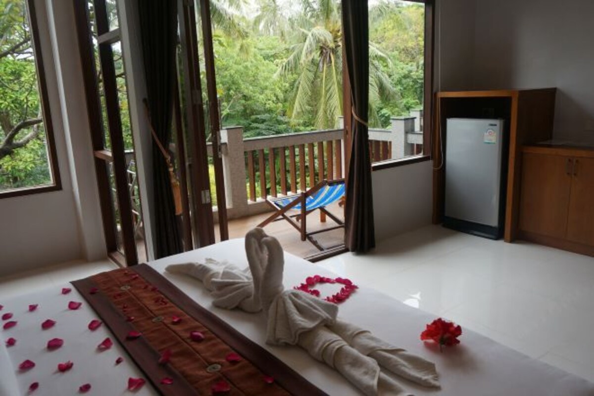 In-room safe, cribs (surcharge), rollaway beds (surcharge), WiFi (free)