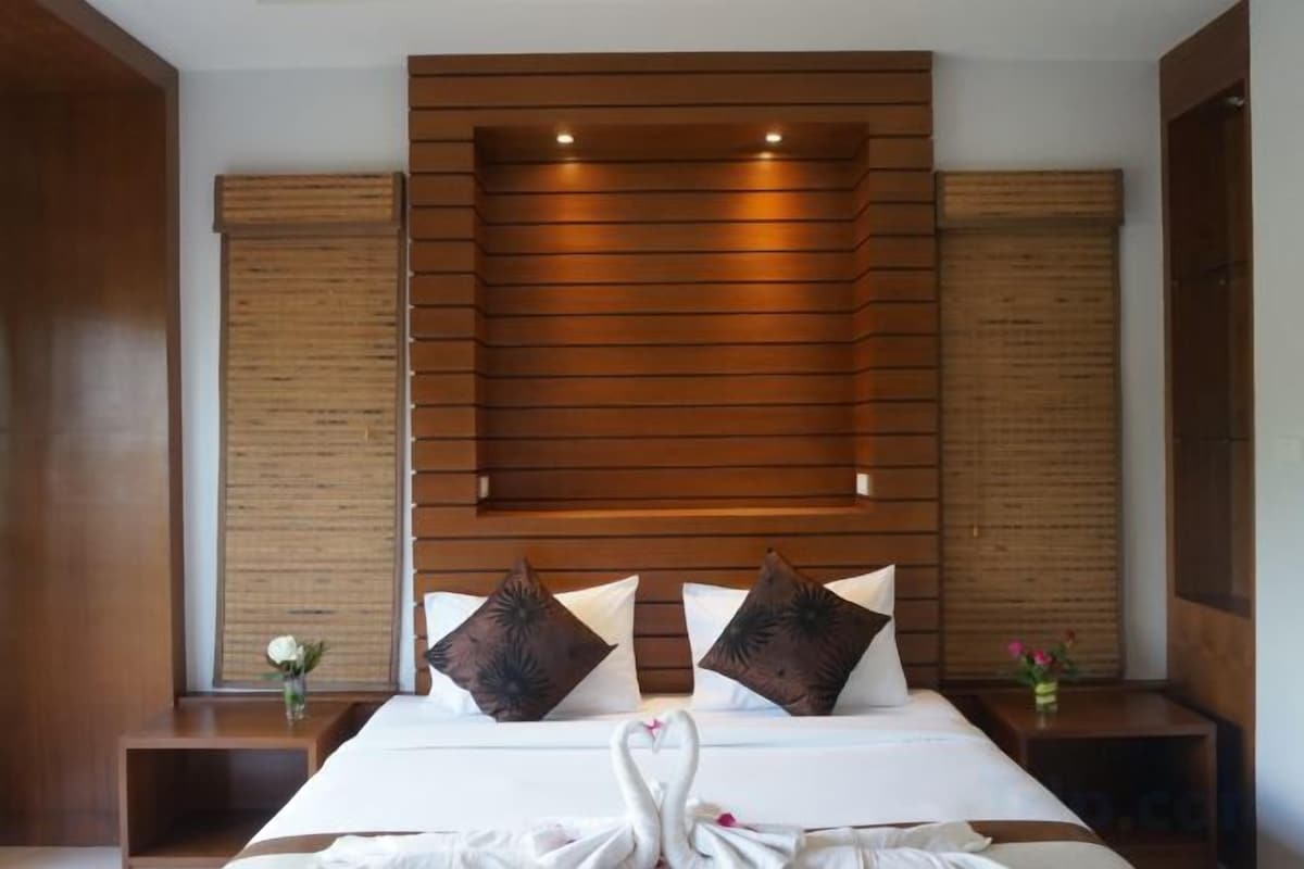 In-room safe, cots/infant beds, rollaway beds, free WiFi