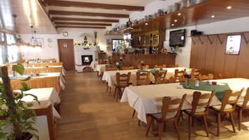 Abendessen, regionale KĂŒche