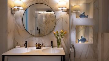 Appart'hÎtel Supérieur, 2 chambres | Salle de bain