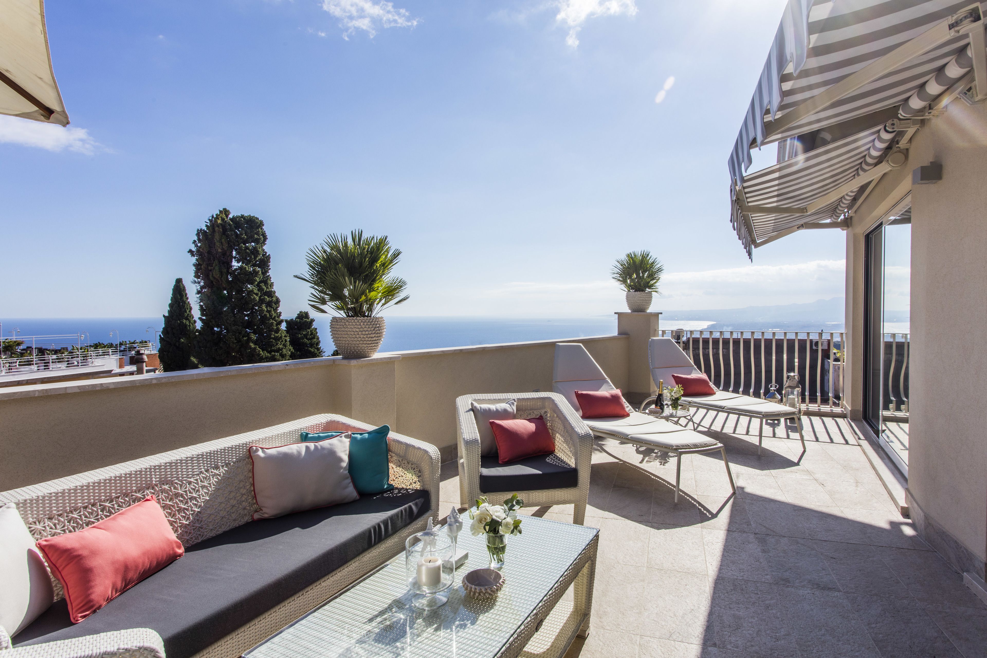 Attico, terrazzo, vista mare | Vista balcone