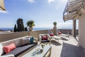 Ático, terraza, vistas al mar | Vistas del balcón