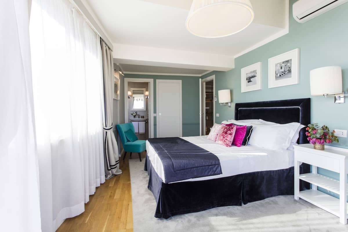 Penthouse, Terrasse, Meerblick | 1 Schlafzimmer, hochwertige Bettwaren, Zimmersafe, Schreibtisch