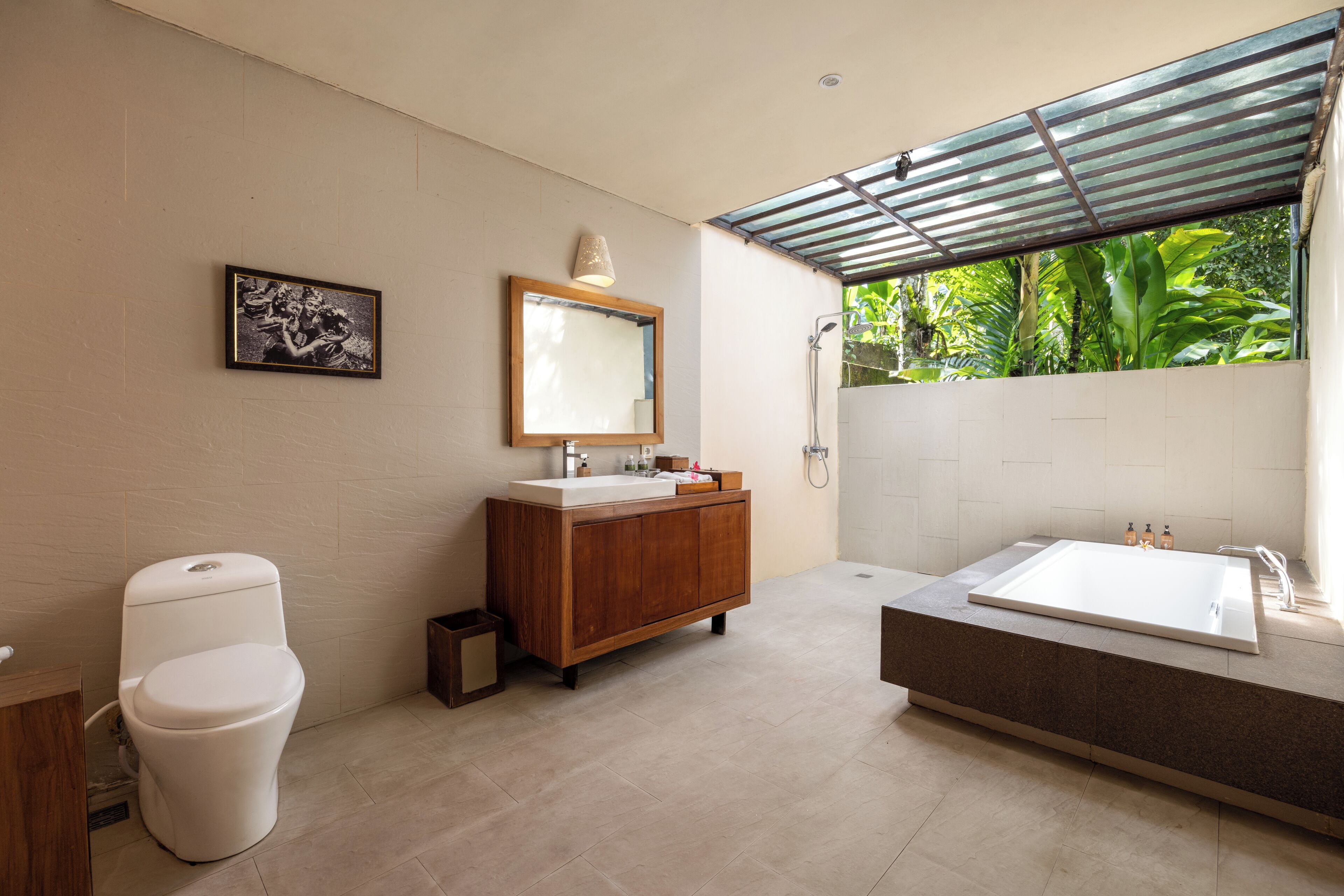 Photo - Senetan Villas and Spa Resort