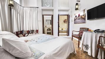 Superior Room | 1 bedroom, premium bedding, down comforters, minibar