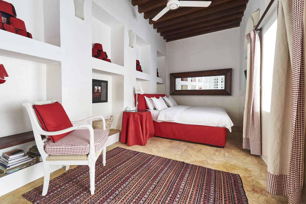 1 Schlafzimmer, hochwertige Bettwaren, Daunenbettdecken, Minibar