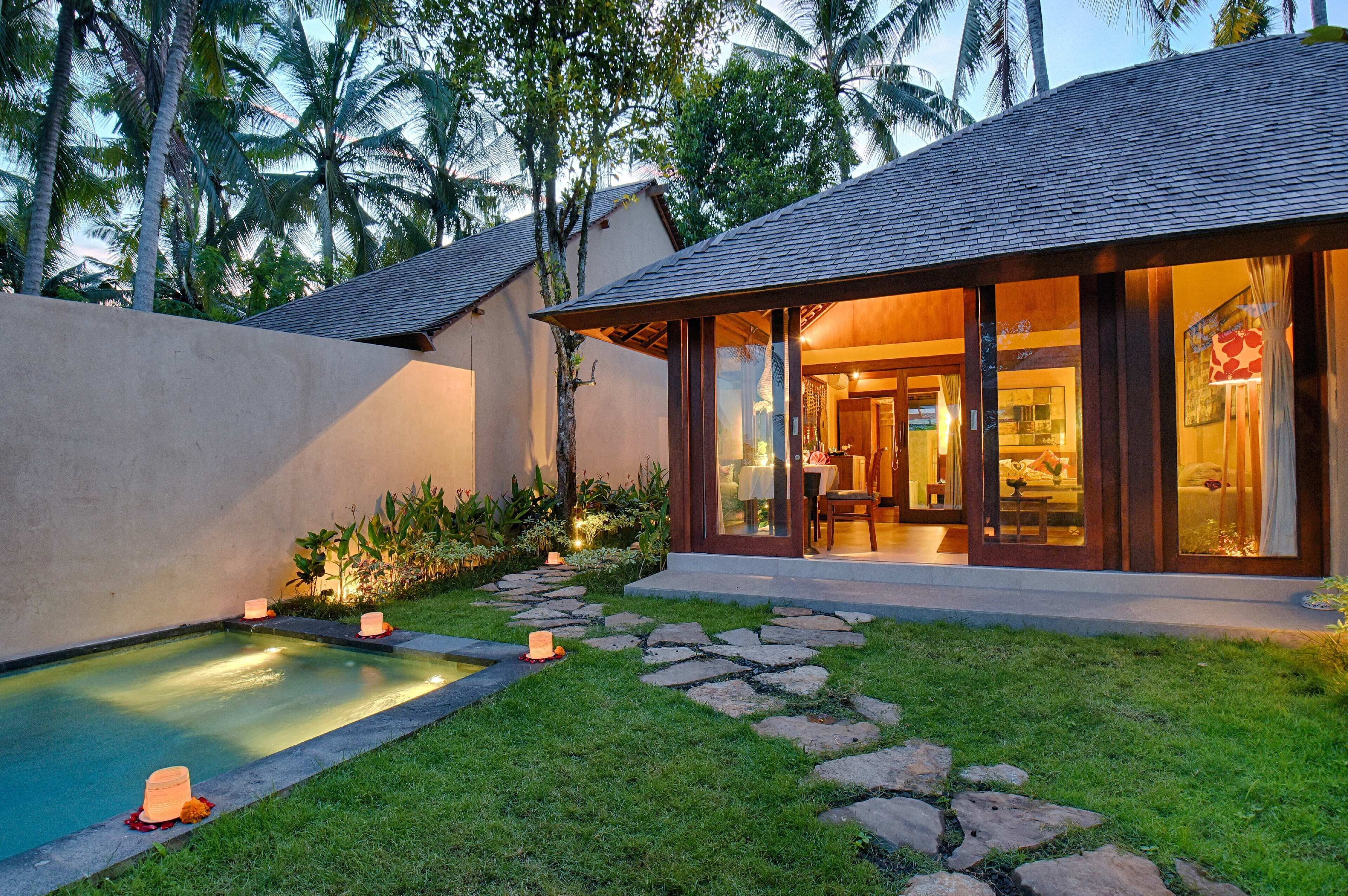 One Bedroom Private Pool Villa with Living Room (Free 1x Floating Breakfast or Minibar) | Premium bedding, minibar, in-room safe, desk