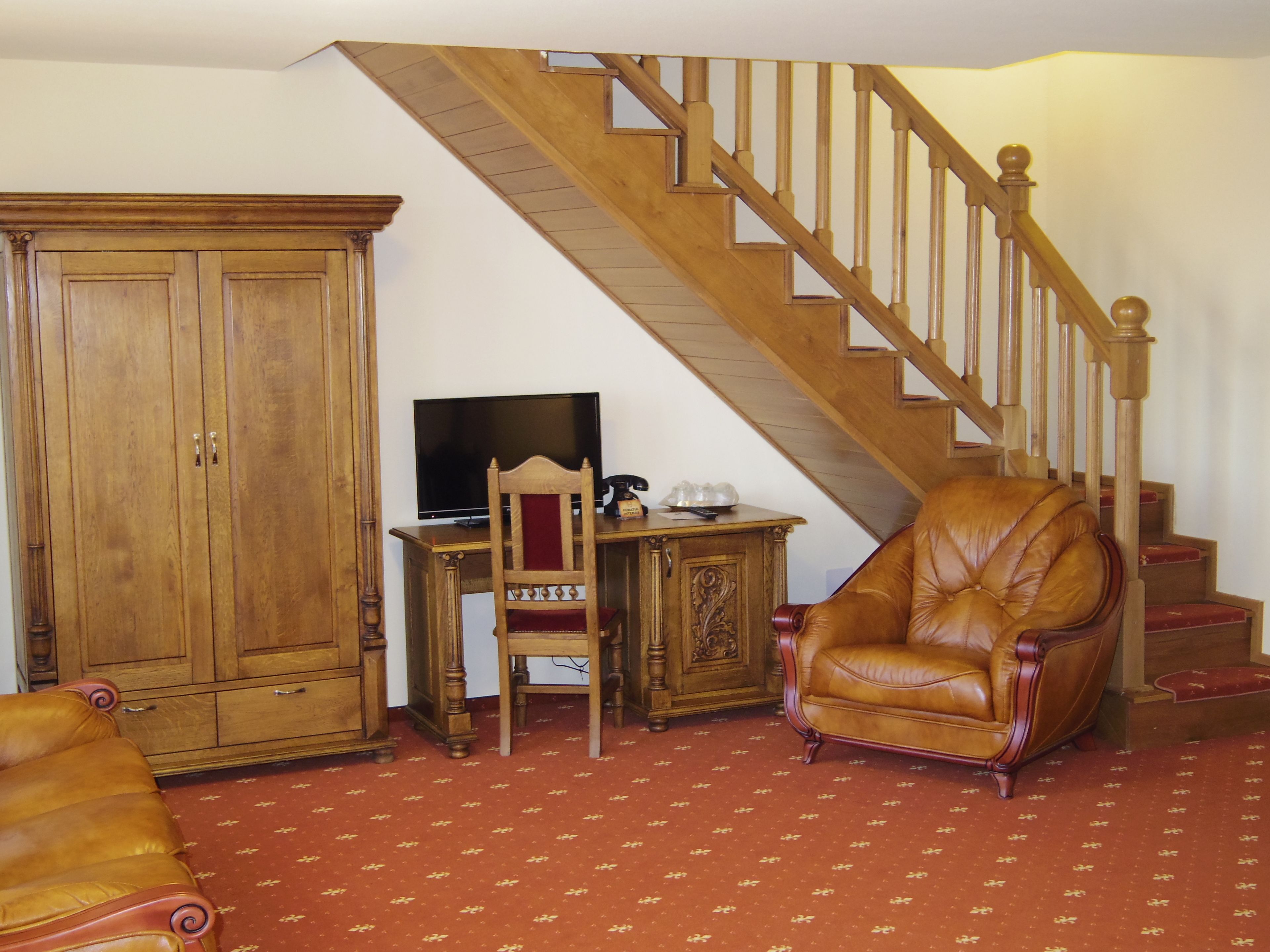 apartment, 2 bedrooms, balcony | living area | flat-screen tv