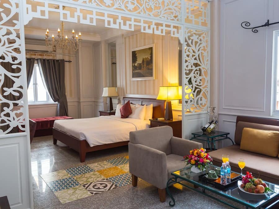 Suíte executiva | Lençóis italianos Frette, roupas de cama premium, edredons de pluma