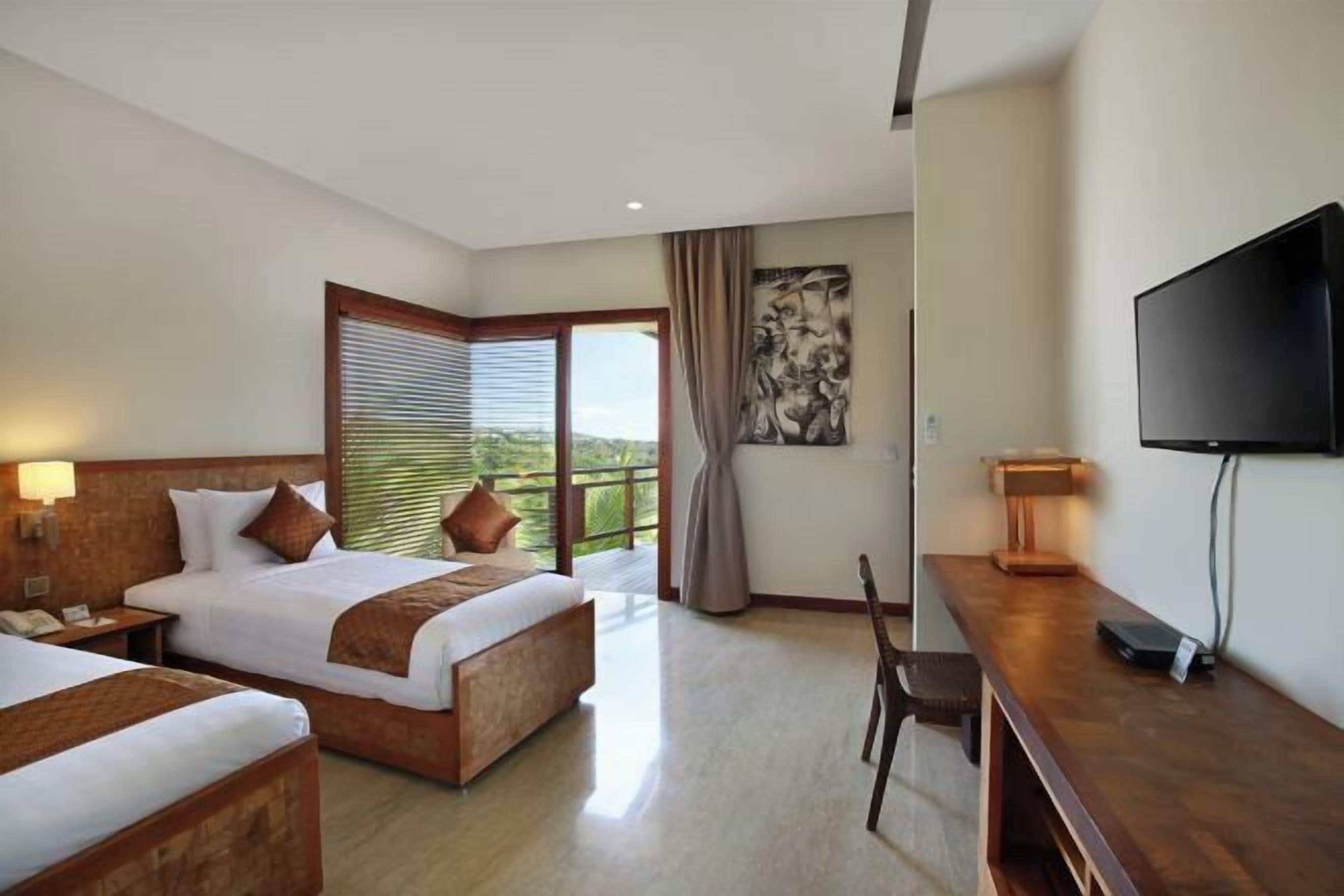 Sengetøy av topp kvalitet, safe på rommet og skrivebord