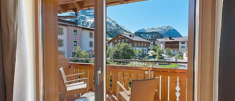 Chambre Double Supérieure, balcon, vue montagne | Vue de la chambre