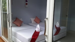 Standard Room | Minibar, individually decorated, blackout drapes, free WiFi - Rung Phangan Hotel (Ko Pha-ngan)