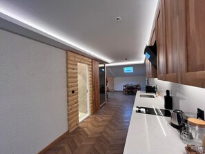 Family Suite | Premium bedding, minibar, in-room safe, individually decorated - Gumus Palace Hotel (Istanbul)