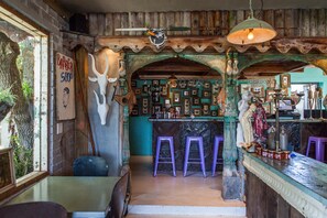 Bar (on property) - Emily Moon River Lodge (Plettenberg Bay)