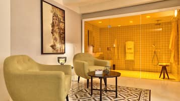 Suite 1 - Deluxe Suite | Bathroom | Free toiletries, hair dryer, bathrobes, slippers